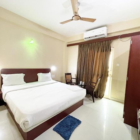 Hotel Golden Wave ปูรี ภายนอก รูปภาพ